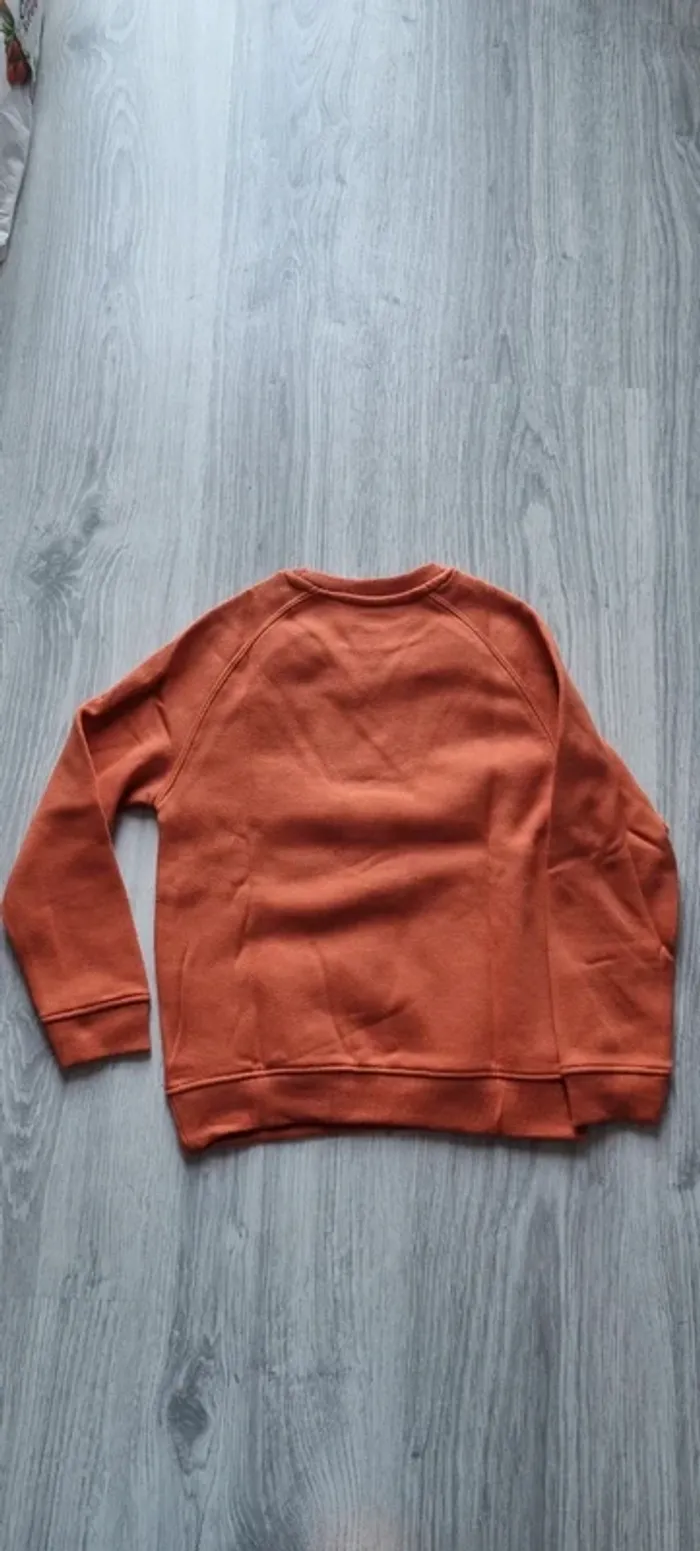 Sweat orange neuf 6/7ans 120cm - photo numéro 4