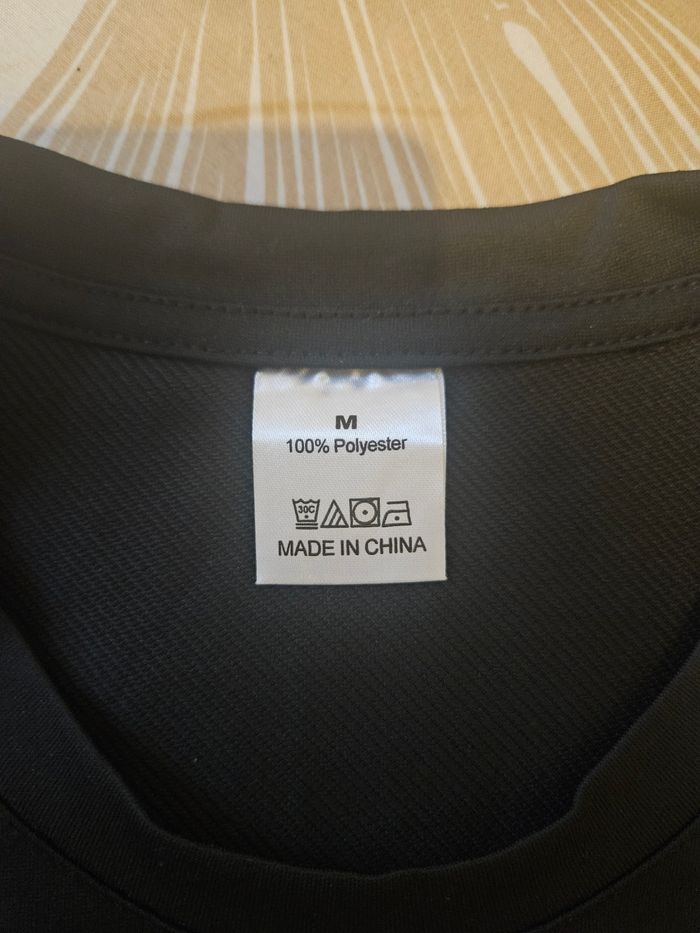 Tshirt croco taille M neuf - photo numéro 4