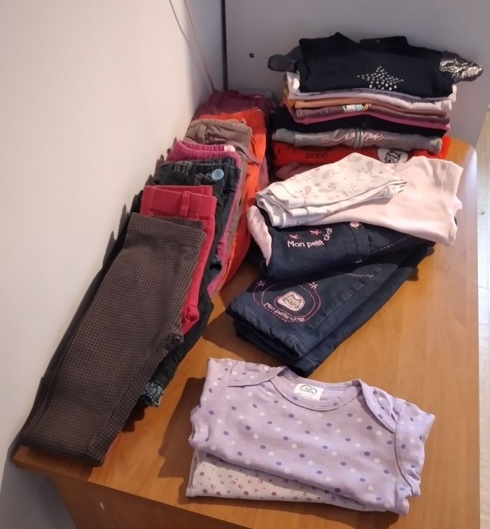 Lot de vêtements 12 mois fille