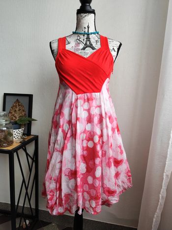 Jolie robe corail coeur croisé ()3322 taille 1