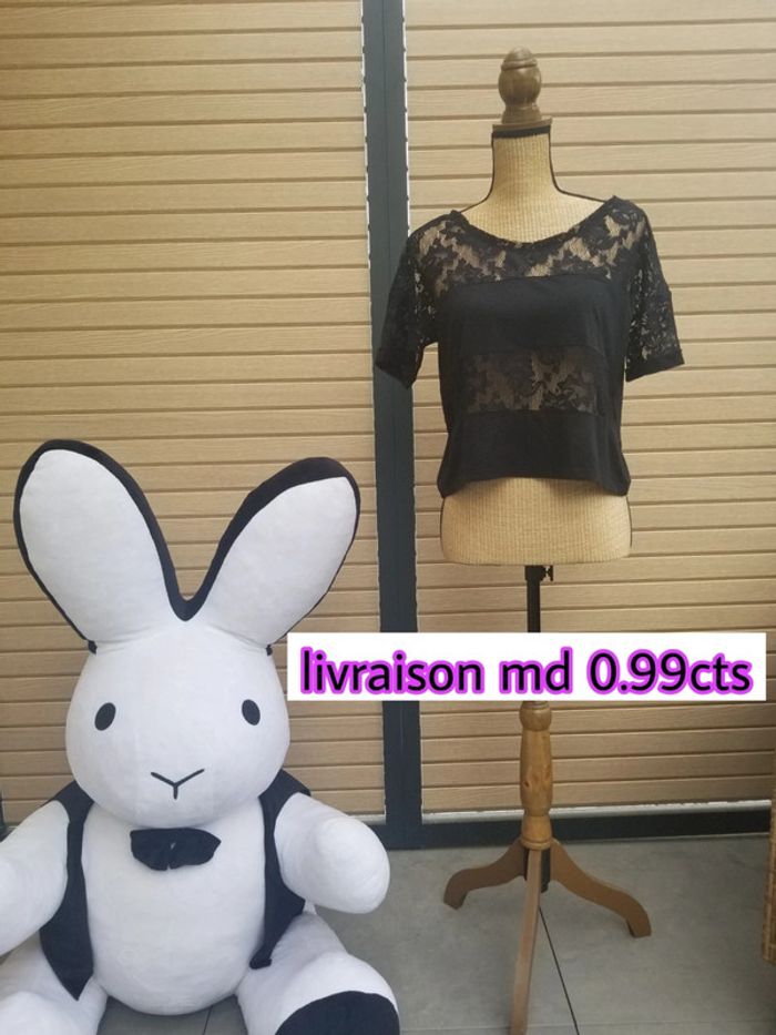 T-shirt en dentelle noir taille 38 tenu de fêtes Noël nouvel an