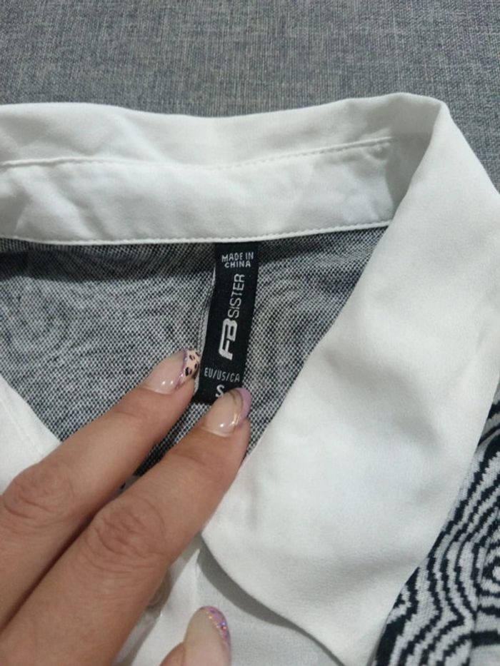 C58 blouse imprimée FB sister S - photo numéro 3