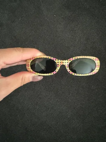 Lunettes de soleil pour enfants à carreaux