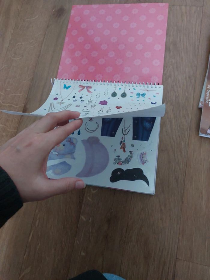 Lot 3 livres de coloriage avec autocollants - photo numéro 4