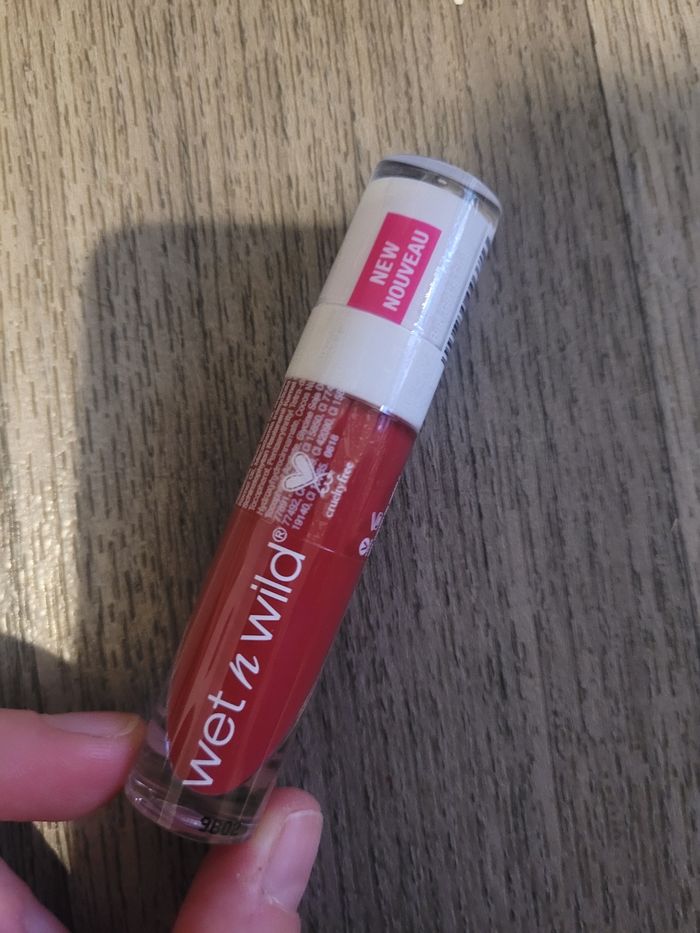 Rouge à lévres haute brillance liquide