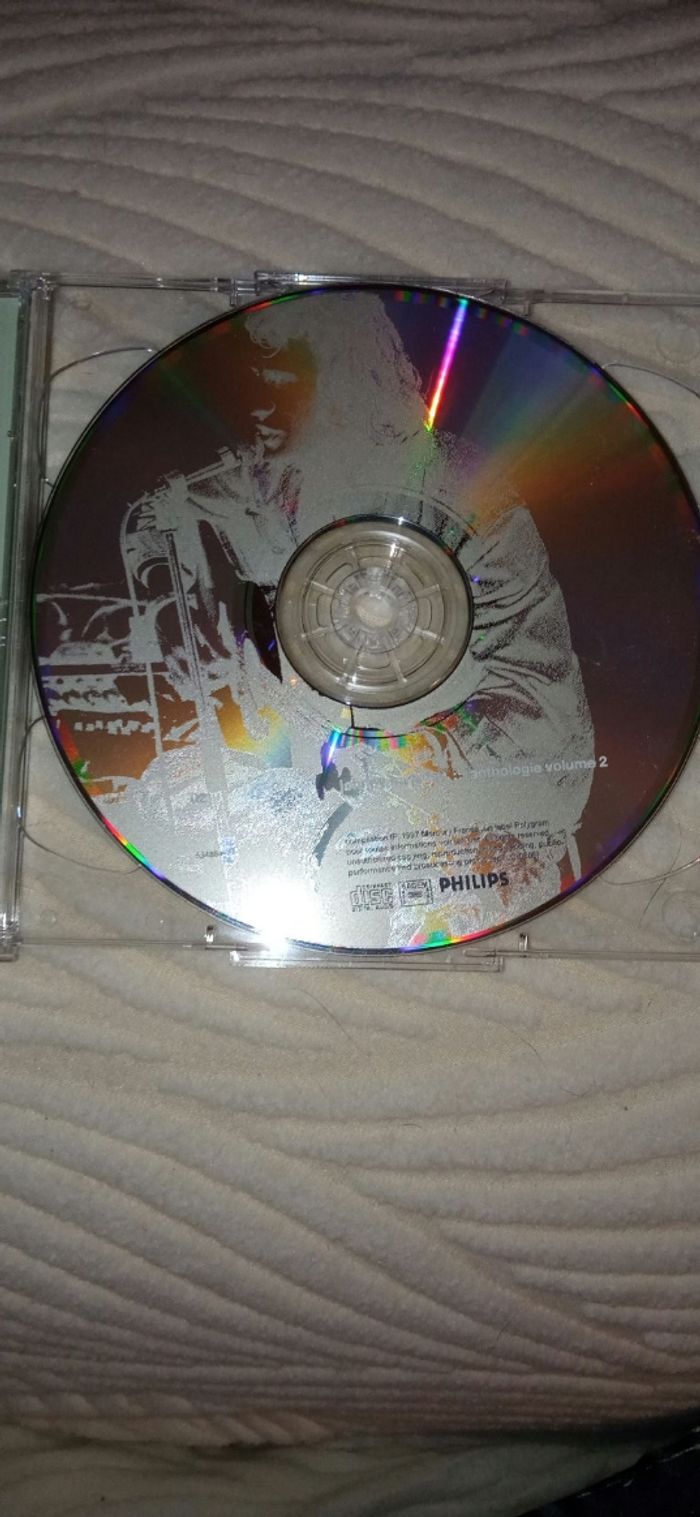 double  CD  johnny Hallyday ni - photo numéro 5