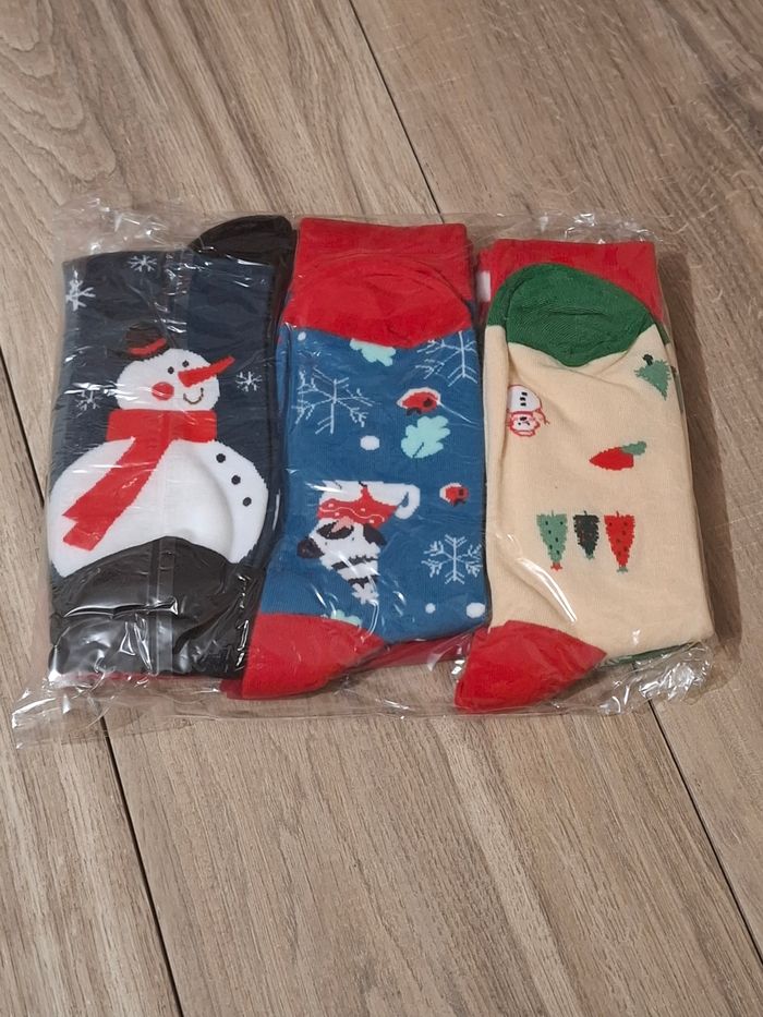 Lot 12 paire de chaussette Mixte cadeau Noël - photo numéro 2