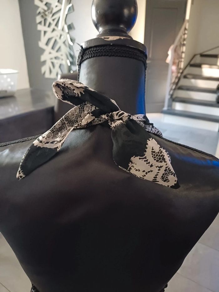 Robe dos nu - photo numéro 8