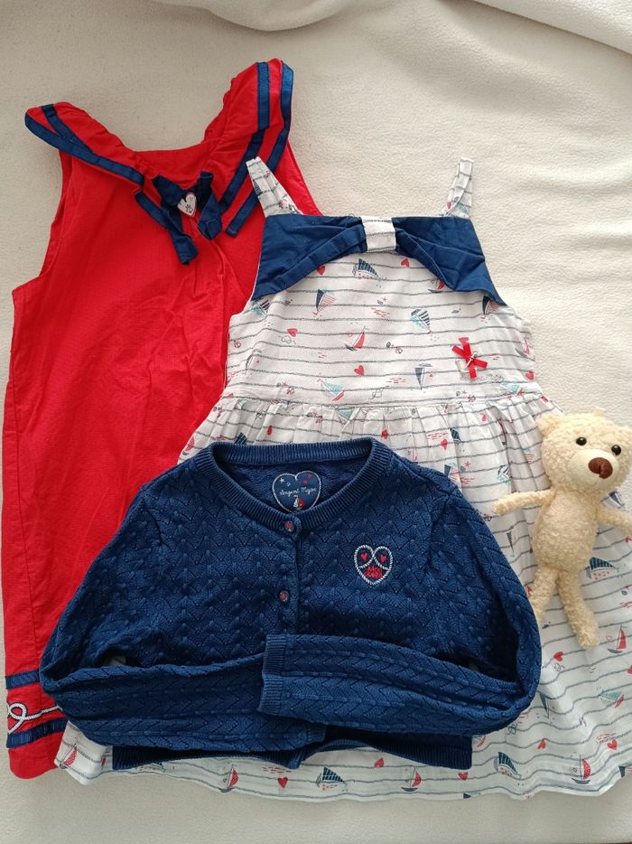 🌸 Deux robes et gilet - Taille 6 ans 🌸