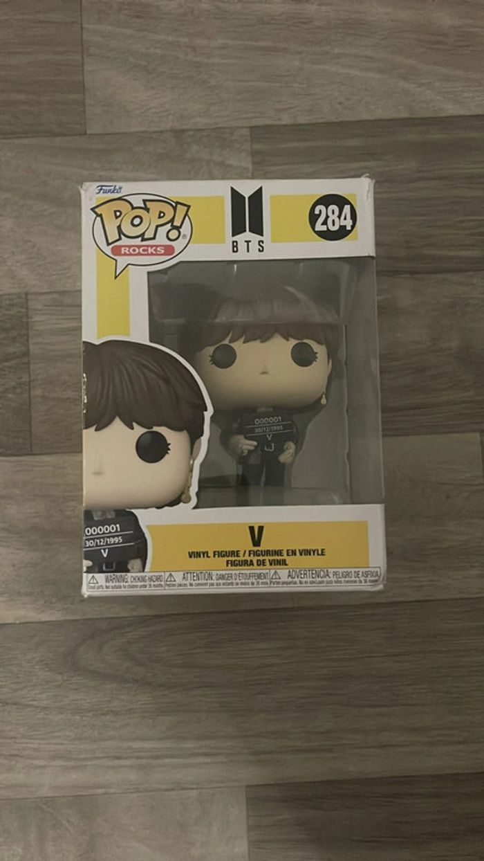 Funko Pop! Rocks BTS – V (#284) - photo numéro 2