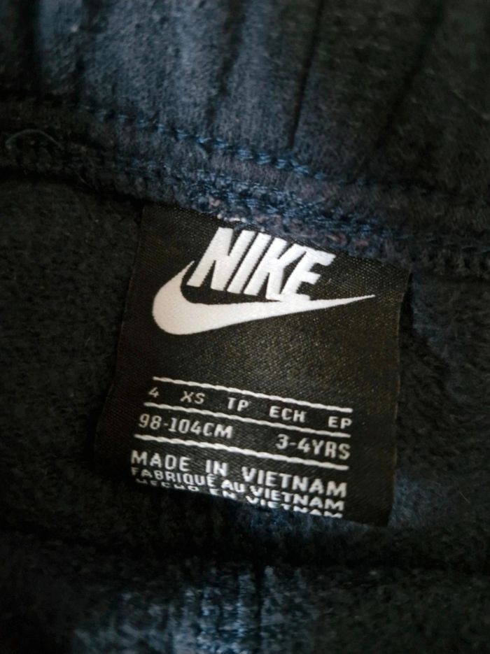 Pantalon jogging Nike enfant 4 ans - photo numéro 3