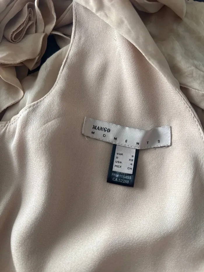 obe de cérémonie beige – Volants & strass – Parfaite pour mariage/soirée - photo numéro 3