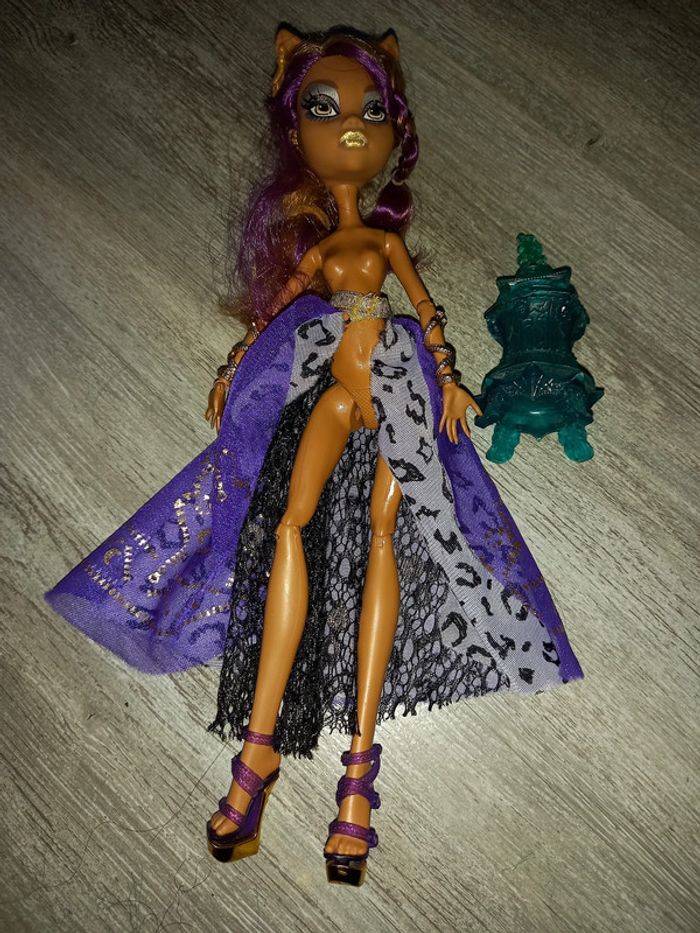 poupée monster high clawdeen wolf 13 voeux wishes avec lanterne