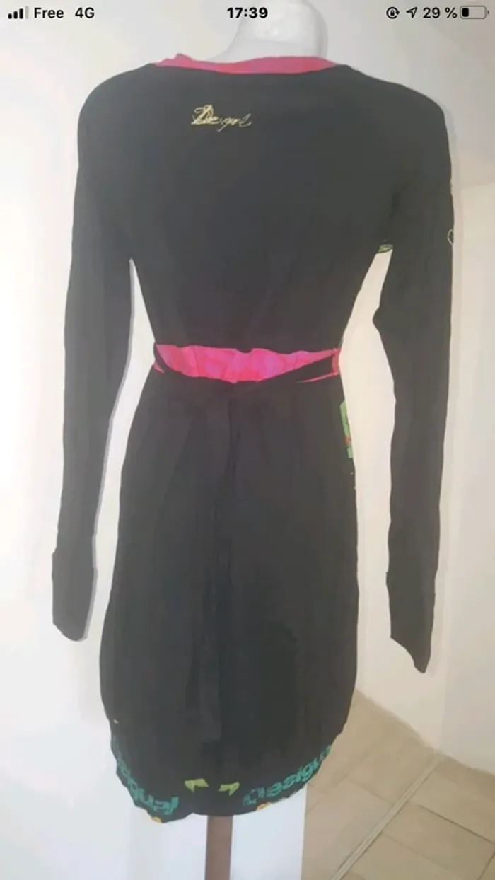 très belle robe desigual taille XL peu porté - photo numéro 4