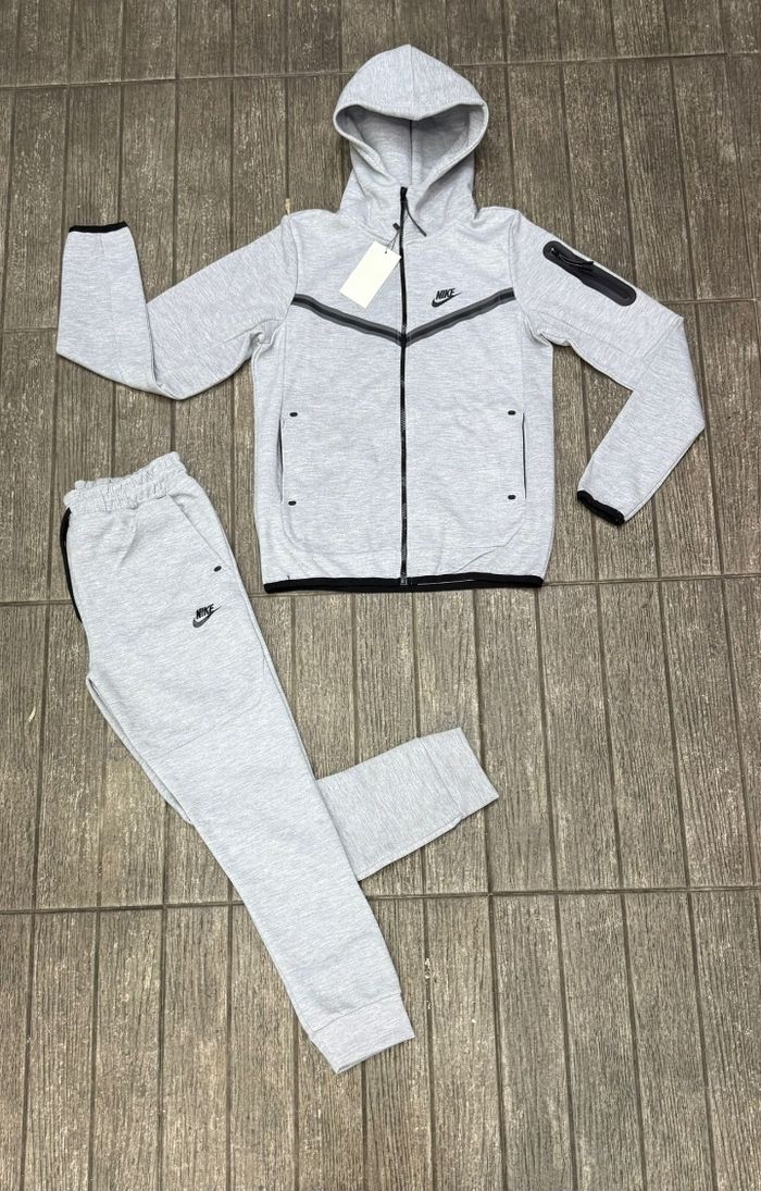 Nike tech - photo numéro 5