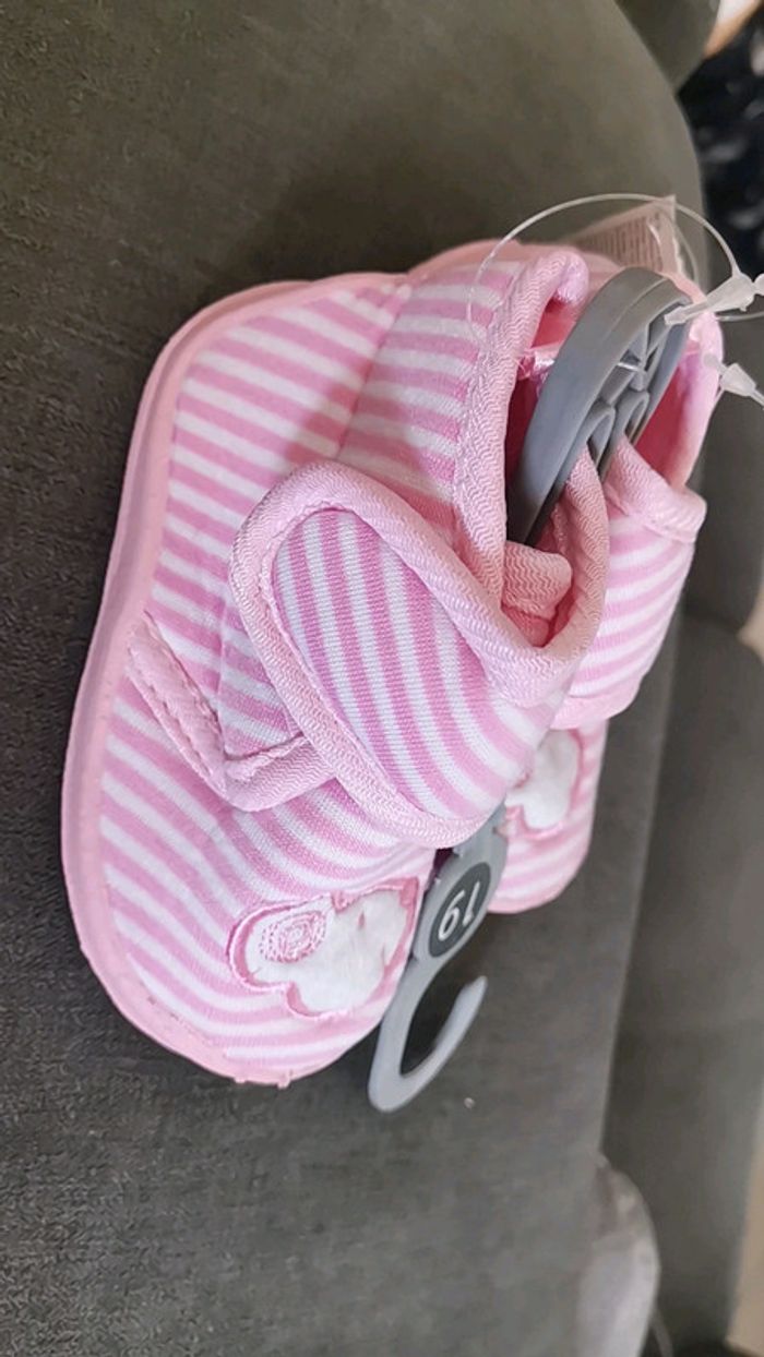 Chaussons bébé souris taille 19 neufs - photo numéro 6