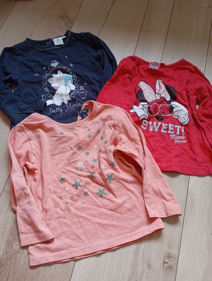 Lot de vêtements taille 2 ans - photo numéro 2