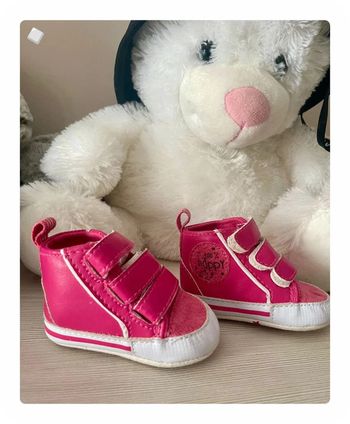 Baskets à scratch rose bébé fille pointure 16