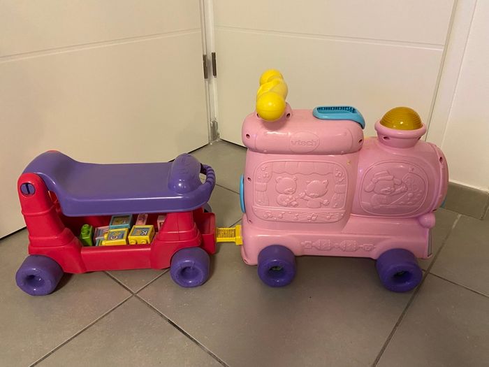 Vtech Trotti train rose. - photo numéro 2