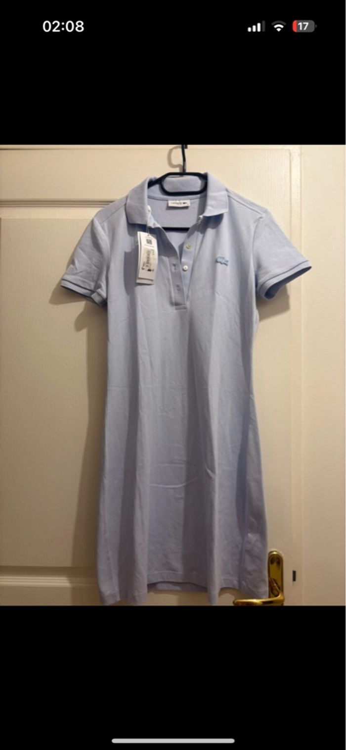 Robe Lacoste neuf - photo numéro 3