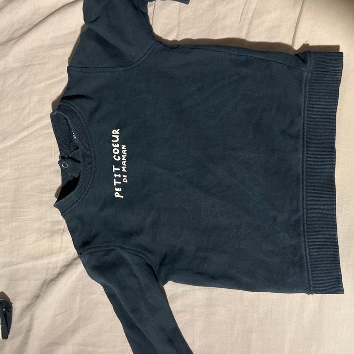 Pull bleu