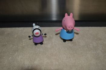 Lot de 2 figurines en bois Peppa Pig