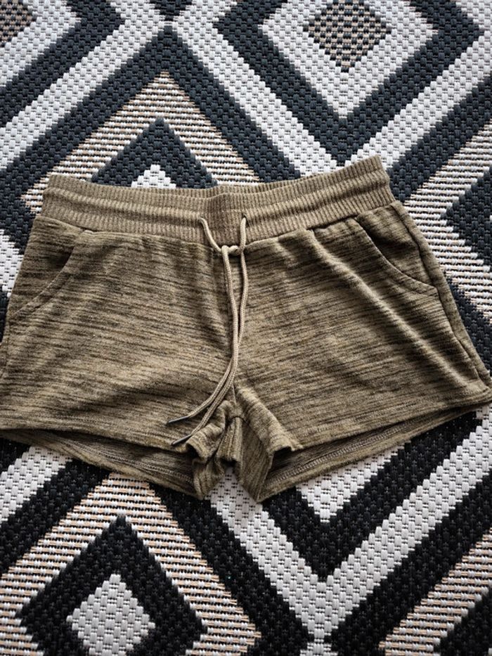 Short en tricot brossé ardene taille S 36 neuf