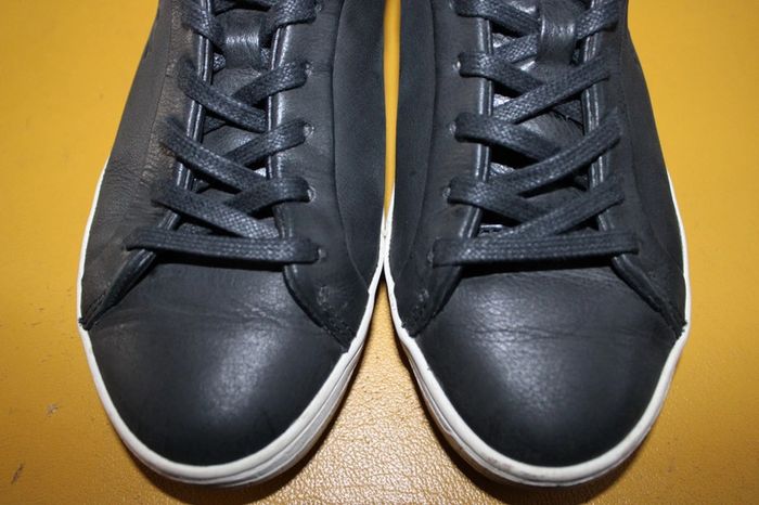 baskets sneakers pour femme de la marque Lacoste pointure 37  couleur noir - photo numéro 3