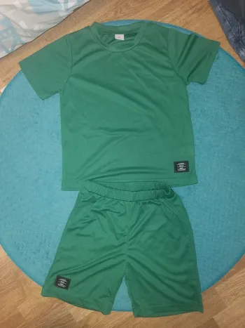 Ensemble garçon neuf 6 ans