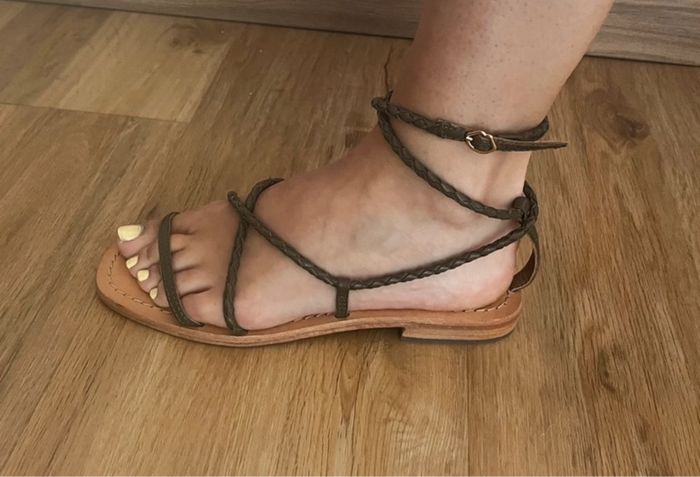 Sandales kaki
