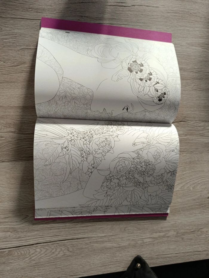 Art therapie coloriage fleurs jamais servi - photo numéro 3