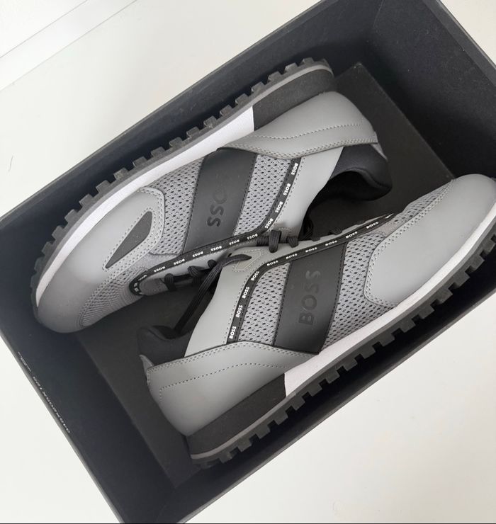 Baskets - Hugo boss - neuves - taille 43 - Gris &  Noir - photo numéro 10