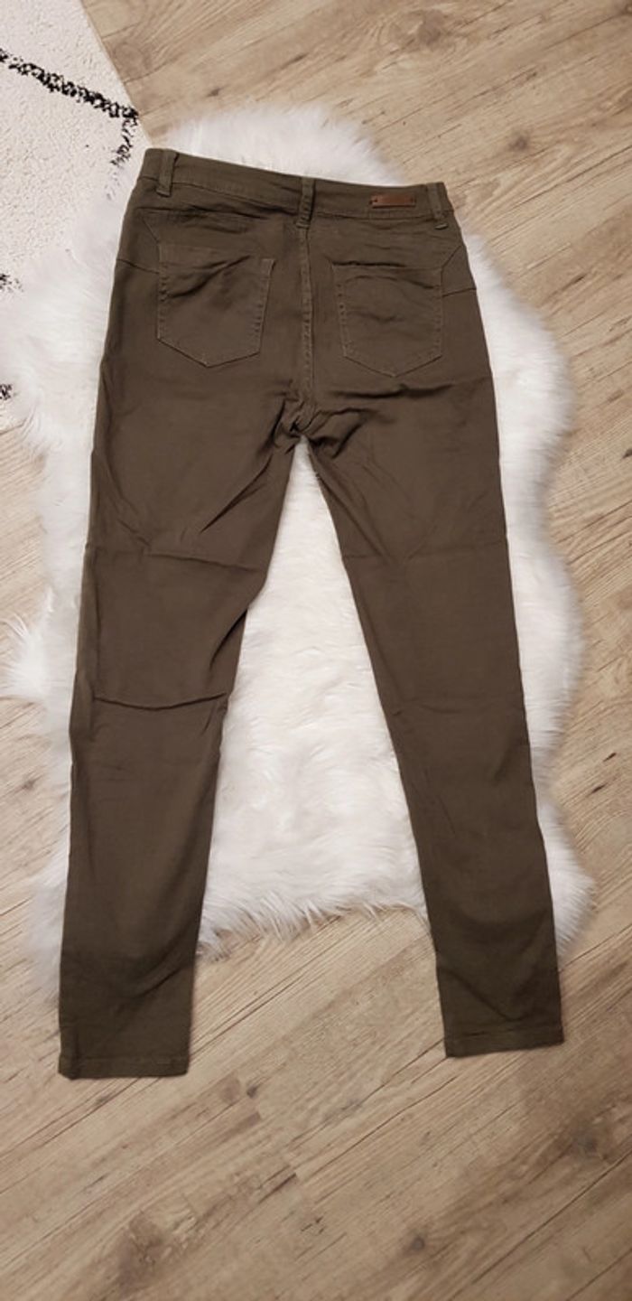 Jean's kaki push -up Promod - taille 36 - photo numéro 2