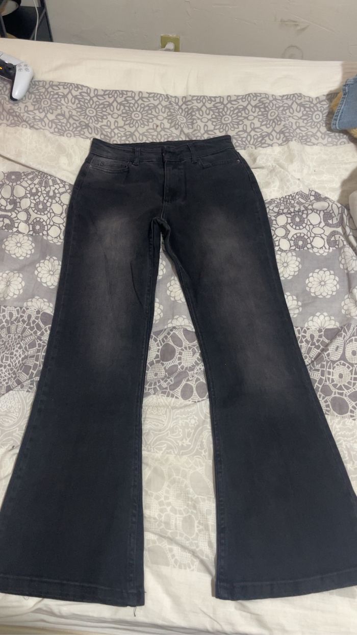 2 jeans neuf - photo numéro 2