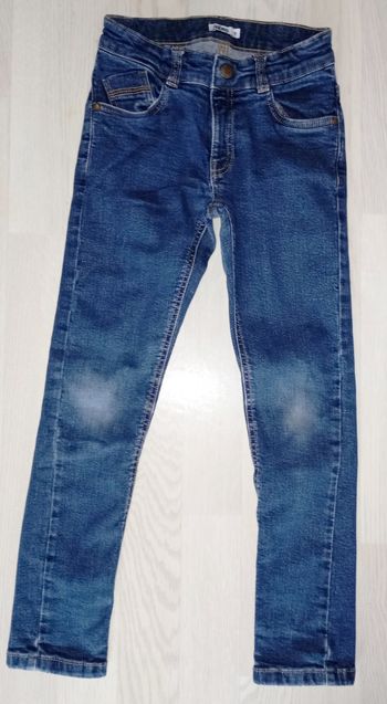 Jeans denim bleu 
Gémo 
T. 9 ans