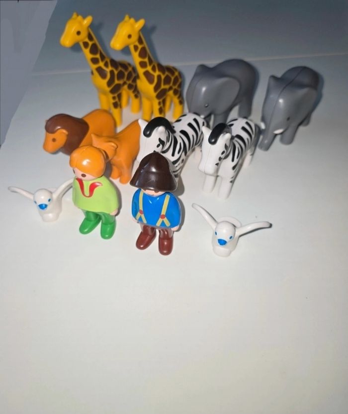 123 playmobil lot des animaux de l'arche de Noe + Noe et sa femme