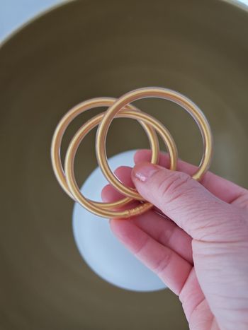 Lot de jonc doré taille XS 