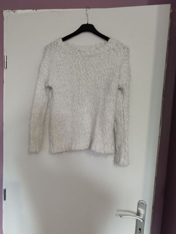 Pull col rond de la marque Jennyfer taille XS