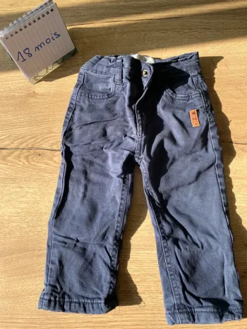 Jean les petits cailloux 18 mois