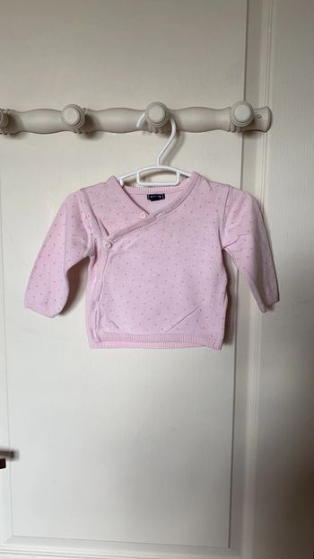 Gilet rose kiabi cache cœur 6 mois