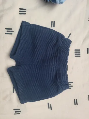 Short epais