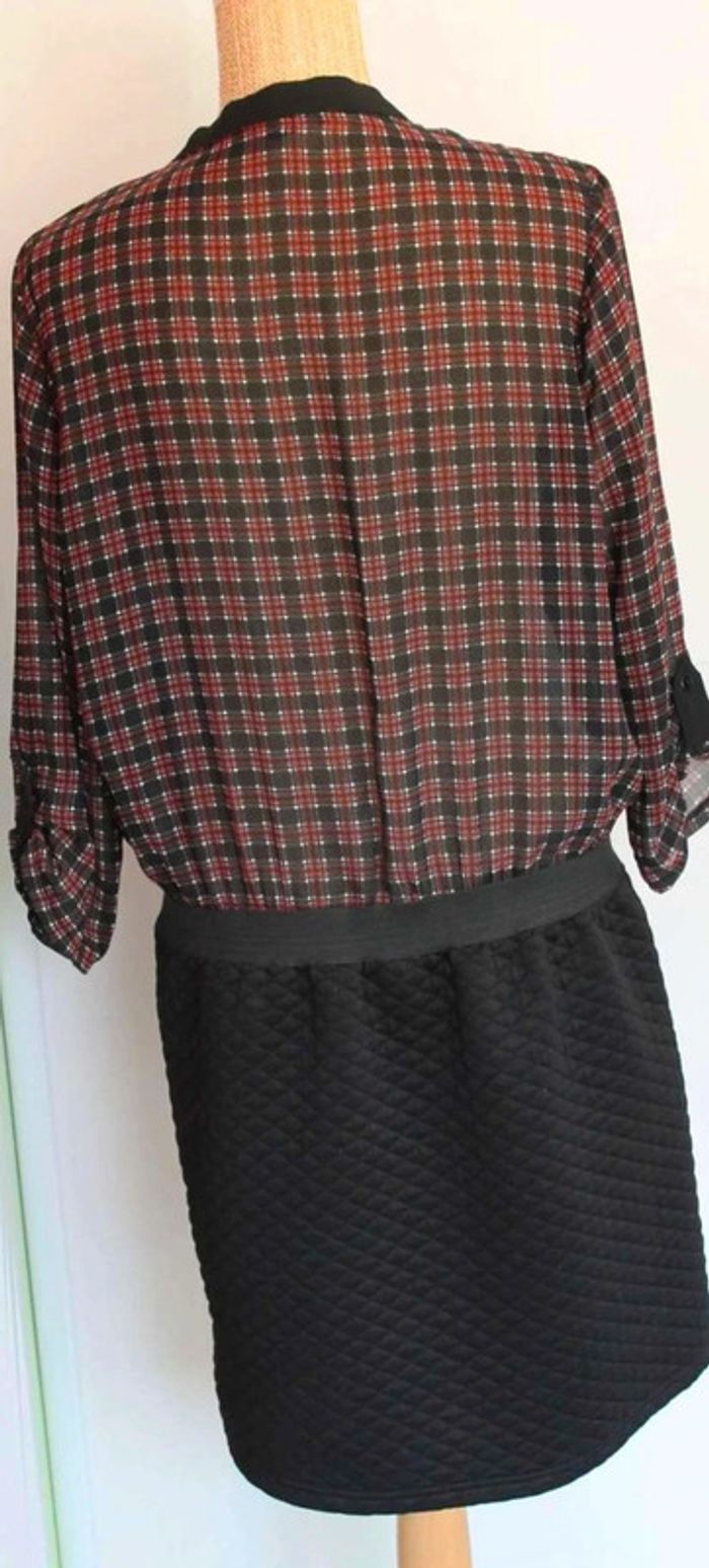 Robe noire et bordeaux – Ici et maintenant - 46 - photo numéro 7