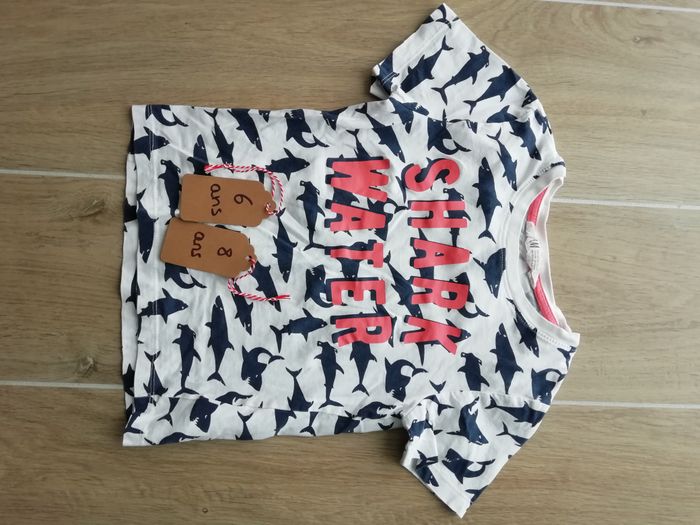 T-shirt 6-8 ans