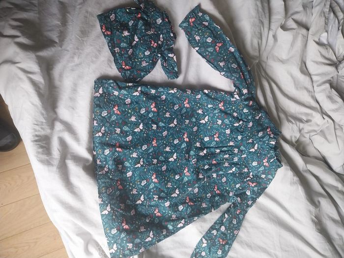 Lot robe fille 5 ans et robe poupée 36 cm