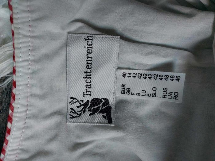 Dirndl, robe octoberfest - photo numéro 3