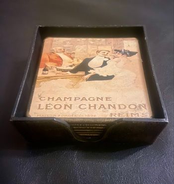 Set de 6 sous-verres »Léon Chandon »en bois