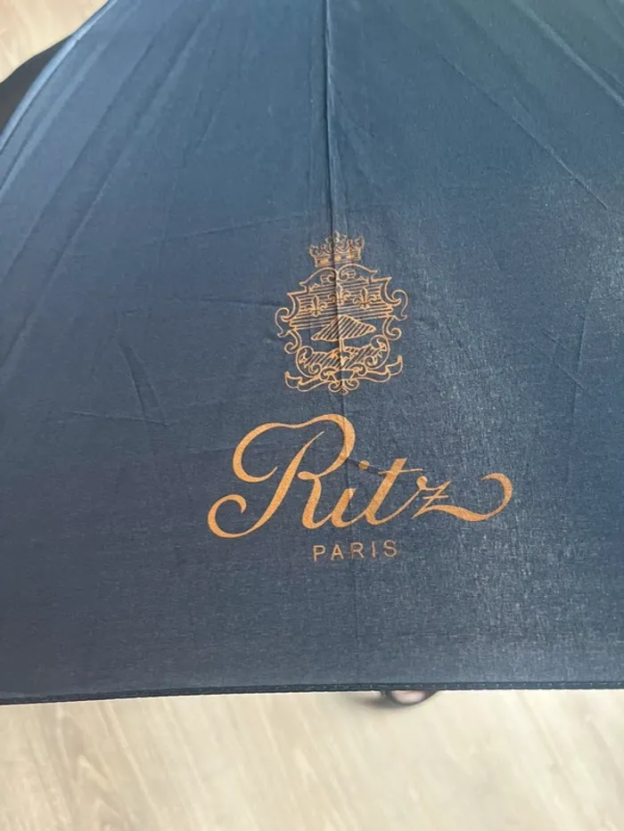 parapluie ritz paris - photo numéro 2