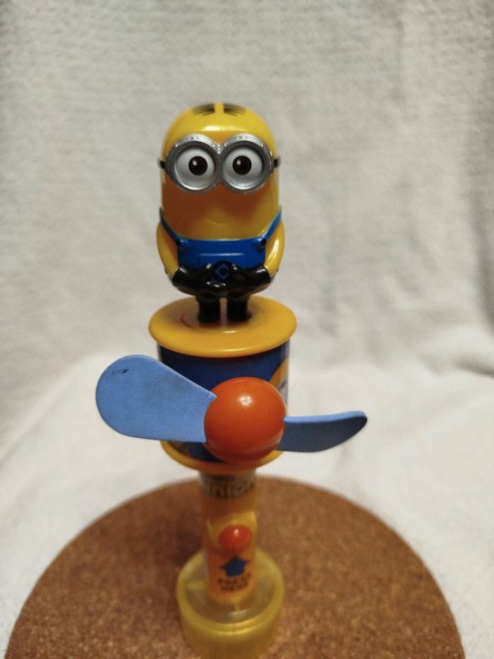 Figurine Minions ventilateur - photo numéro 2