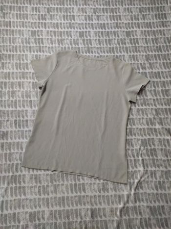 Haut blouse tee-shirt manches courtes crème Marks & Spencer taille 42