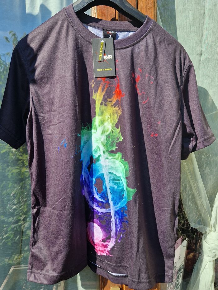 T Shirt X War noir clé de sol arc en ciel 🏳️🌈 taille S